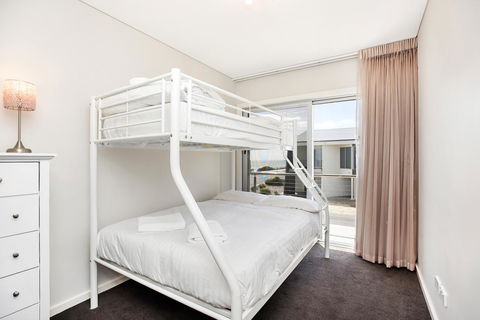 Esplanade Escape - Accommodation Gold Coast 11