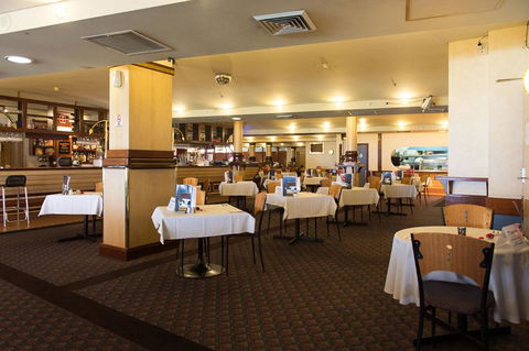 Grand Tasman Hotel - Accommodation Gold Coast 1