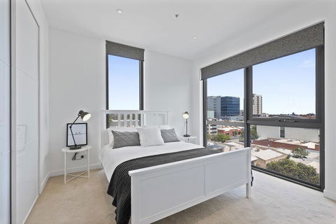 Views On Surflen - Gold Coast 4U 5