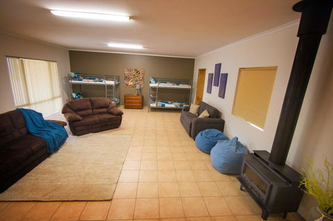 Limestone Ridge - Accommodation Gold Coast 12