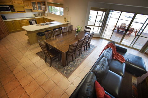 Limestone Ridge - Accommodation Gold Coast 5