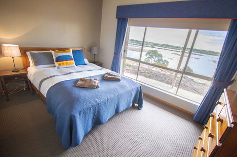 Limestone Ridge - Accommodation Gold Coast 10