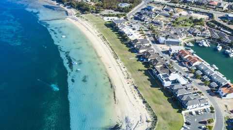 Mariners Cay Apartment - Accommodation Gold Coast 2