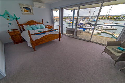 Marina Reflections - Accommodation Gold Coast 13