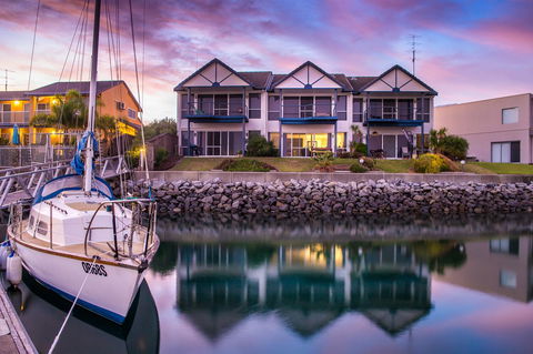 Marina Reflections - Accommodation Gold Coast 0