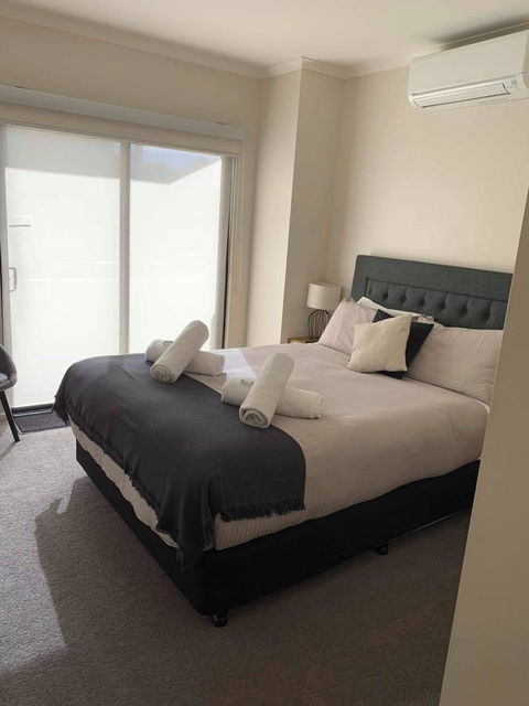 Holdfast Shores Apartments - Accommodation Gold Coast 3