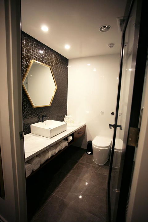 Ellen Hotel - Accommodation Gold Coast 18