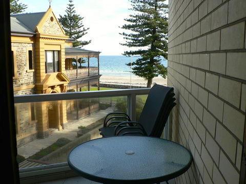 South Esplanade Apartment - Accommodation Gold Coast 6