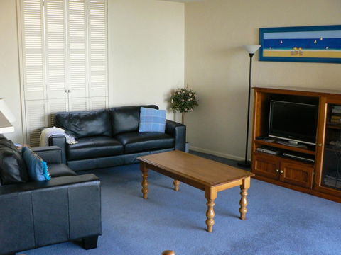 South Esplanade Apartment - Accommodation Gold Coast 3