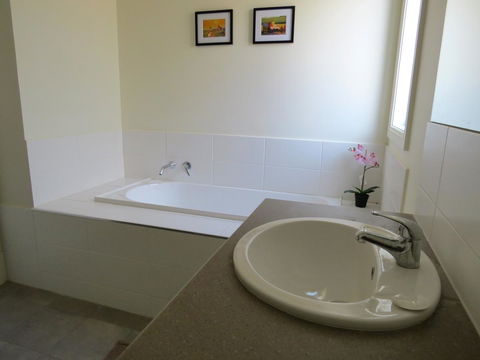 38 Wright Tce Encounter Bay - Accommodation Gold Coast 16