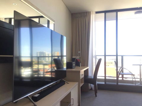 Oaks Horizon+city View+free Parking - Accommodation Gold Coast 6