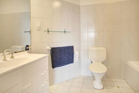 Navigators Motel & Diner - Accommodation Gold Coast 0