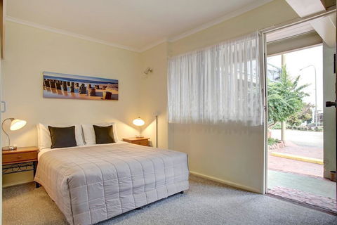 Navigators Motel & Diner - Accommodation Gold Coast 2