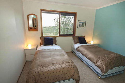 Eagles Range - Accommodation Gold Coast 11