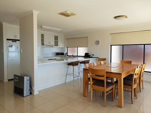 South Shores - Accommodation Gold Coast 8