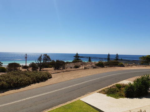 South Shores - Accommodation Gold Coast 3
