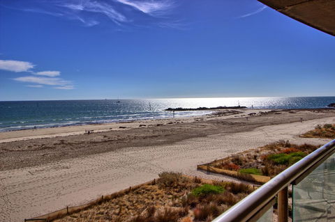 Pier 216 - Accommodation Gold Coast 13