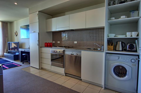 Pier 216 - Accommodation Gold Coast 7