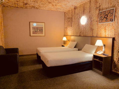 Desert Cave Hotel - Accommodation Gold Coast 7