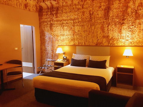 Desert Cave Hotel - Accommodation Gold Coast 40