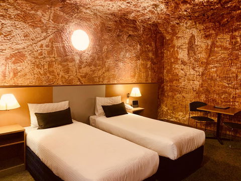 Desert Cave Hotel - Accommodation Gold Coast 15