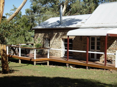 1860 Wine Country Cottages - Gold Coast 4U 7
