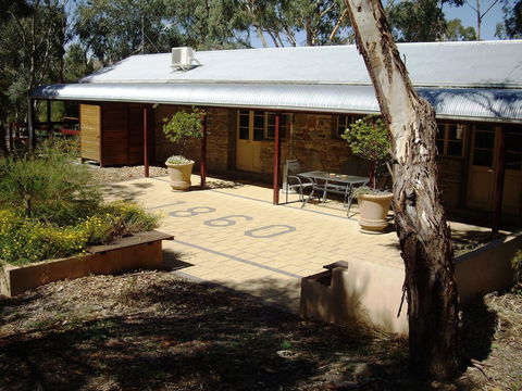 1860 Wine Country Cottages - Gold Coast 4U 5