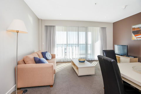 Pier Oceanview Apartment - Accommodation Gold Coast 13