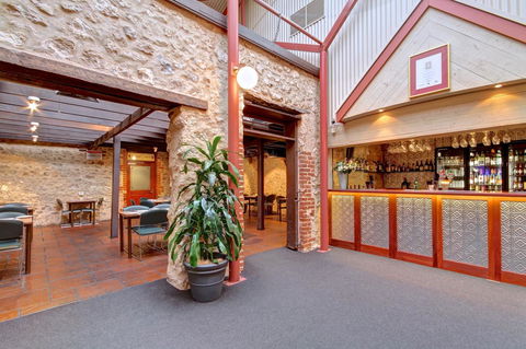 Victoria Hotel Strathalbyn - Gold Coast 4U 10