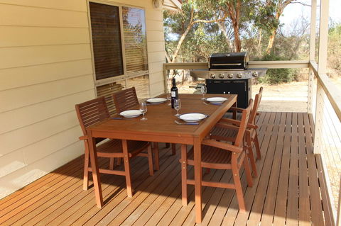 Shiraz Cottage - Gold Coast 4U 1