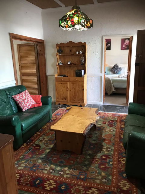 Cosy Nook - Accommodation Gold Coast 6