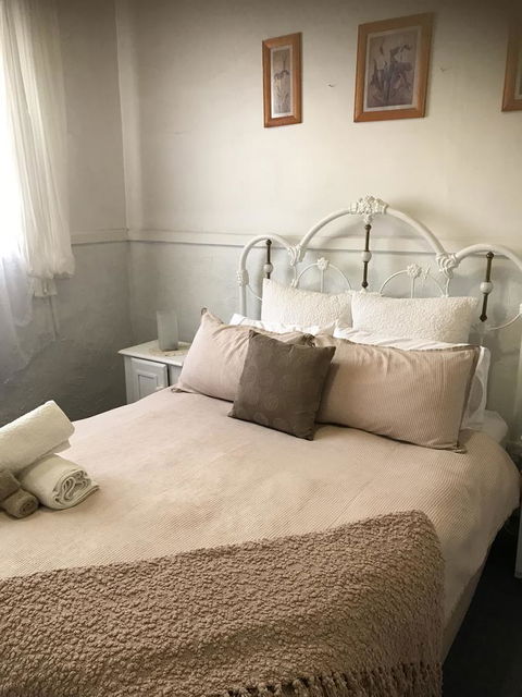 Cosy Nook - Accommodation Gold Coast 8