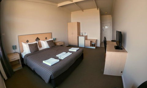 Highway One Motel - 1 Gold Coast 18