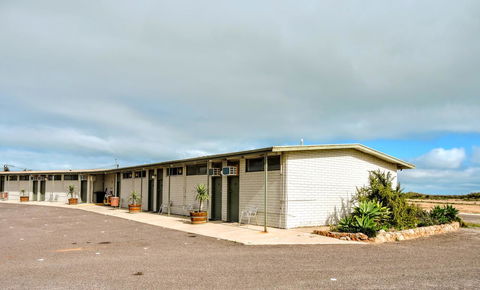 Highway One Motel - 1 Gold Coast 16