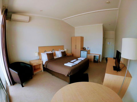 Highway One Motel - 1 Gold Coast 11