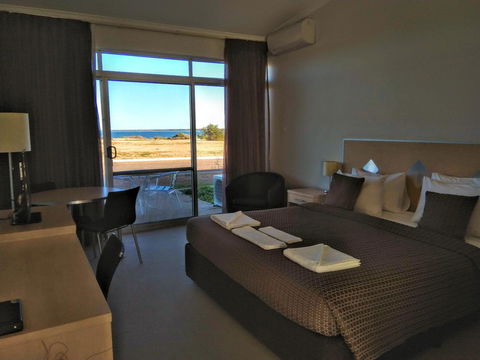 Highway One Motel - 1 Gold Coast 8