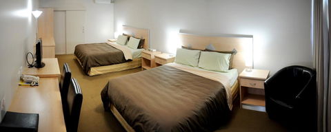Highway One Motel - 1 Gold Coast 35