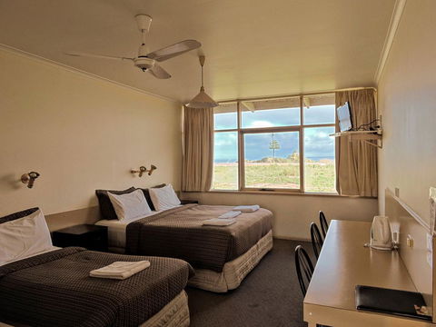 Highway One Motel - 1 Gold Coast 29