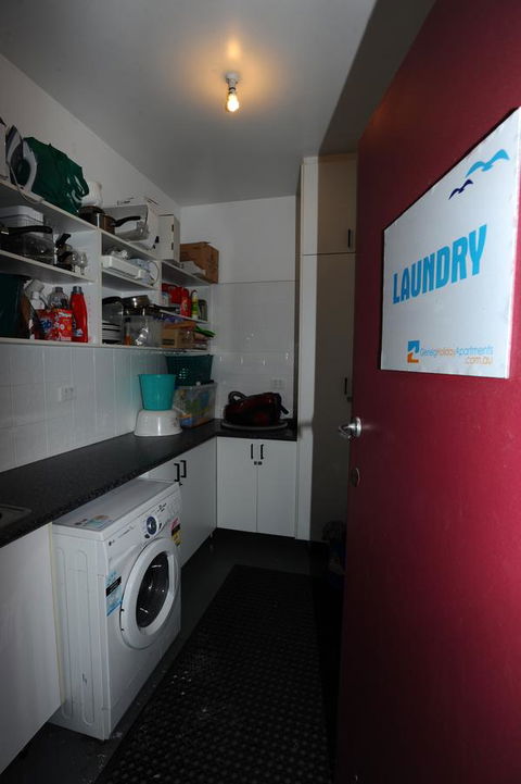 Glenelg Holiday Apartments-Ellis - Accommodation Gold Coast 3