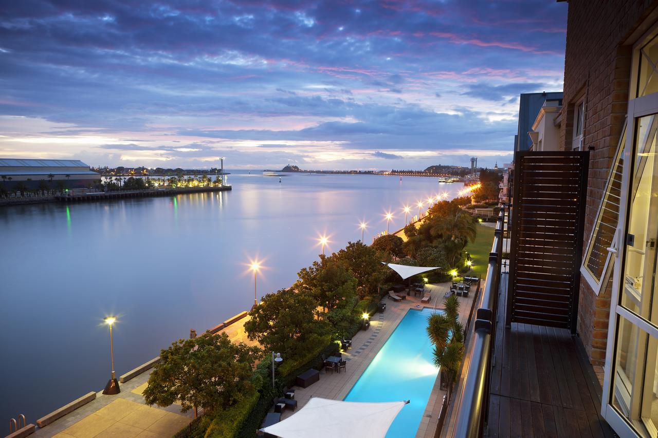 Bar Beach NSW Accommodation Gold Coast