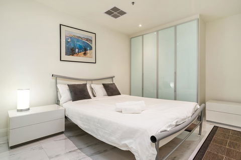 Glenelg Skyline Beachfront Penthouse, Adelaide - Accommodation Gold Coast 18