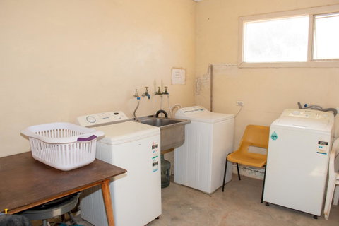 Kimba Units - Accommodation Gold Coast 1