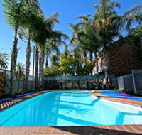 Cattlemans Country Motor Inn  Serviced Apartments - Gold Coast 4U