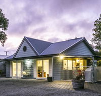 One Tree Bed and Breakfast - Gold Coast 4U
