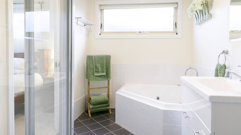 One Tree Bed And Breakfast - Accommodation Gold Coast 9