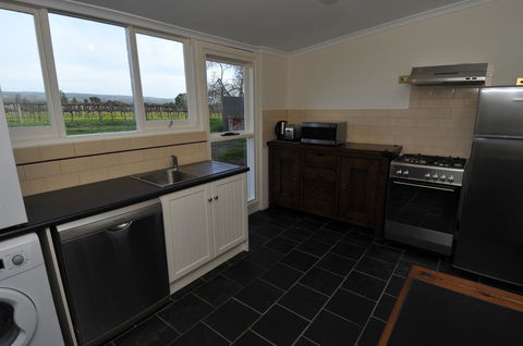 Peppermint Farm Cottage - Accommodation Gold Coast 6