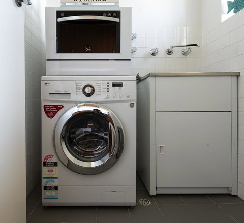 Aurora Holiday Apartment @West Beach - 1 Gold Coast 25