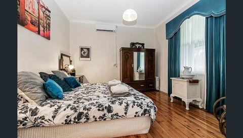 Treasured Memories Cottage - Gold Coast 4U 1