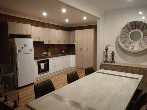Desert Gum Underground Experience - Accommodation Gold Coast 2
