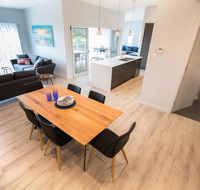 Wellington Lake Retreat - Gold Coast 4U